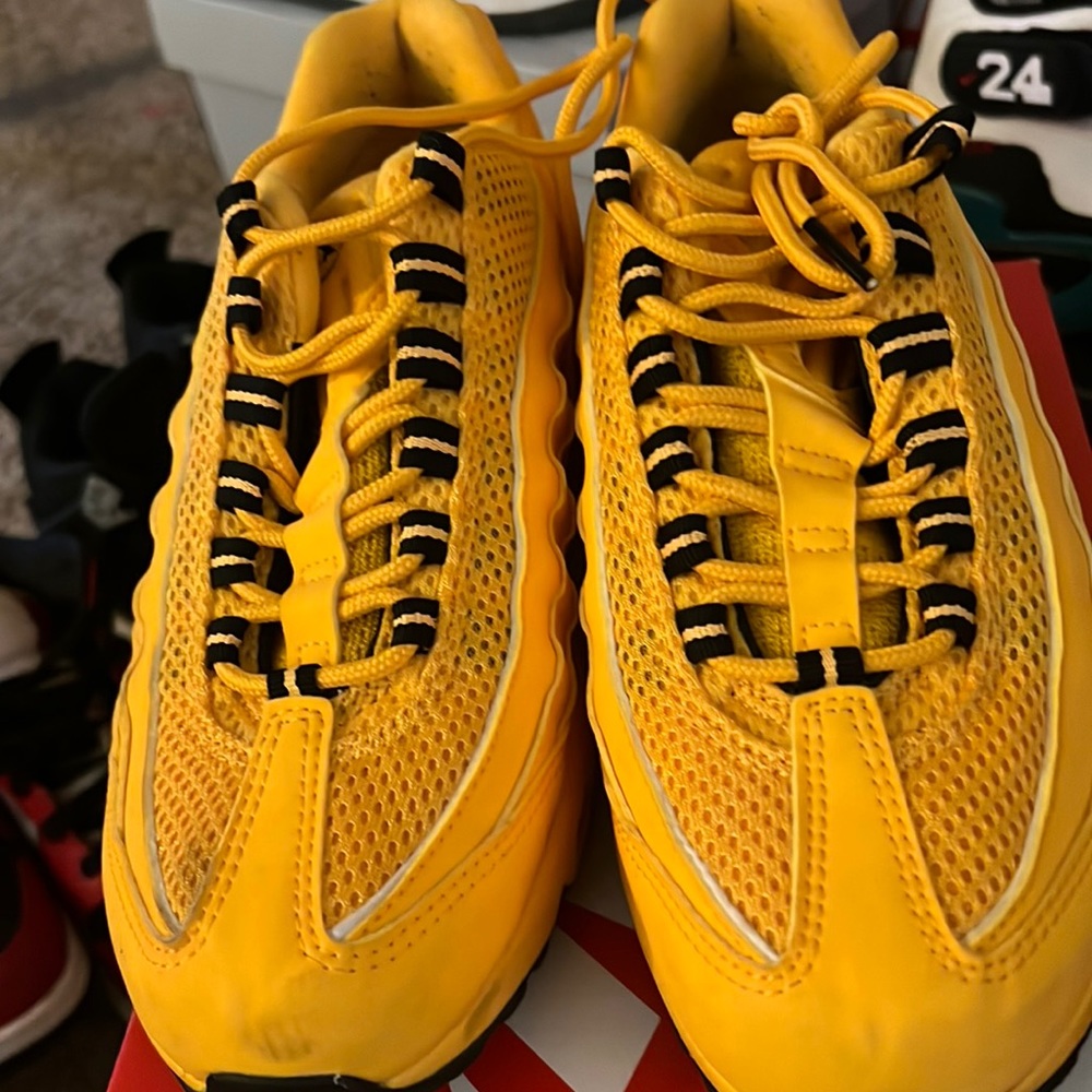 Yellow black Nike air max 95